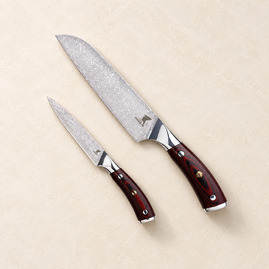Sternsteiger Hiroto – Damast Santoku 18 cm & Schälmesser 10 cm – Produktfoto im Evrilo-Stil